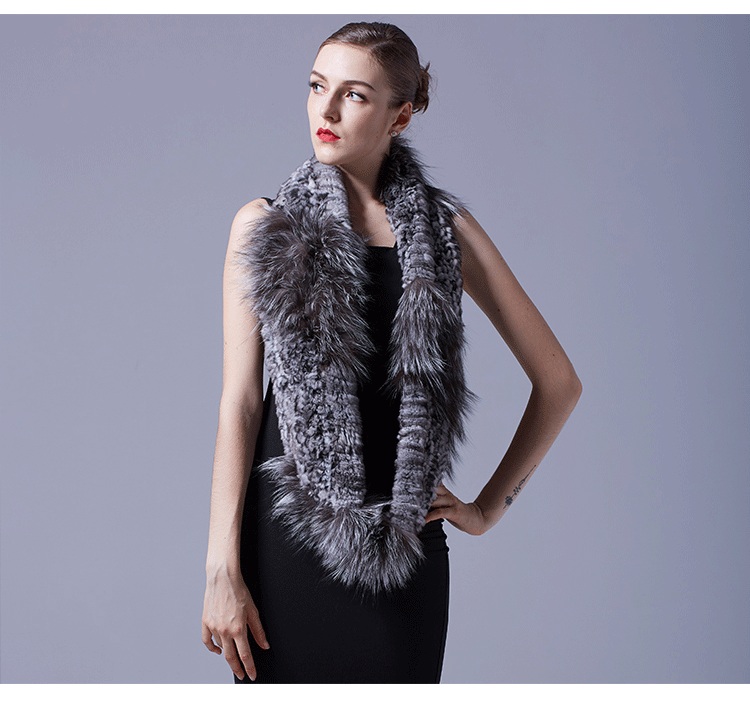 Chinchilla Fur Knitted Wrap Neckwarmer with Silver Fox Fur Trim 043 Details 3