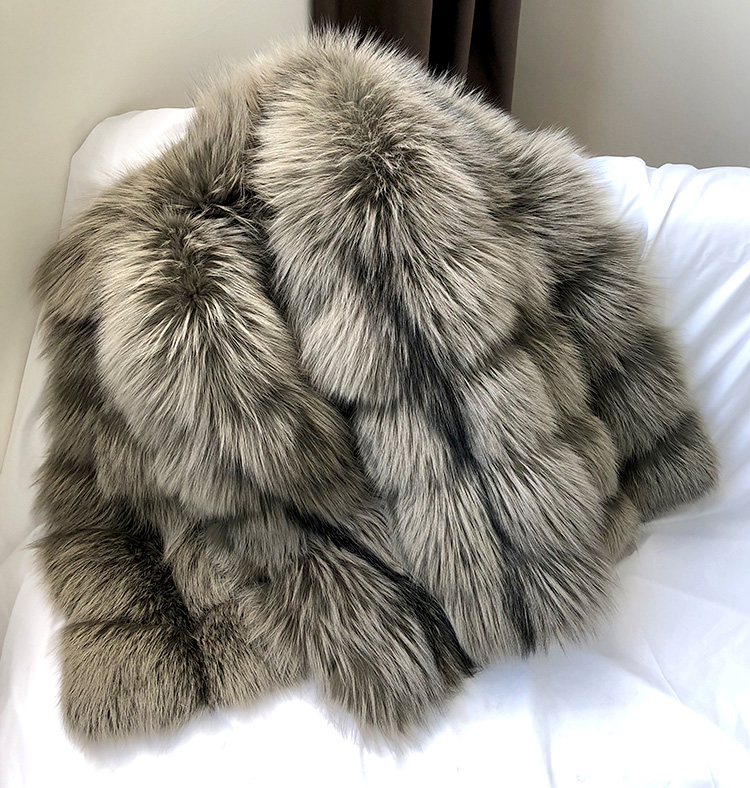 Cropped Silver Fox Fur Jacket 270 Details 1